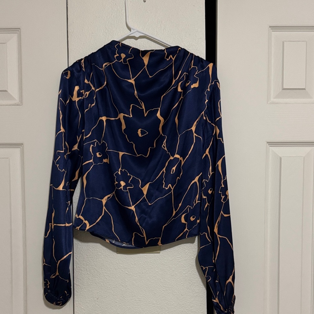 Astr Navy and Beige Floral Blouse
